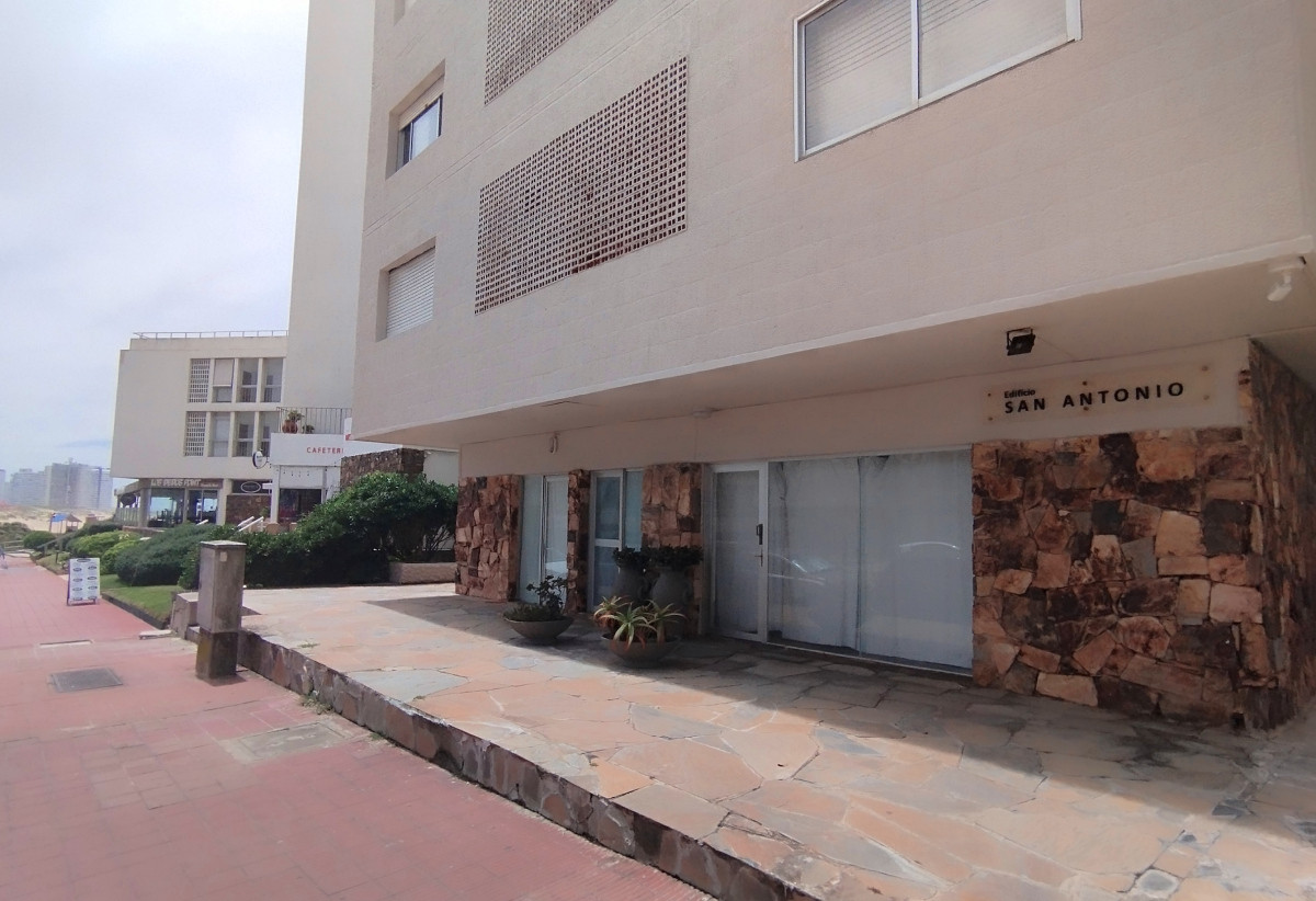 Apartamento de 2 dormitorios en venta, Punta del Este