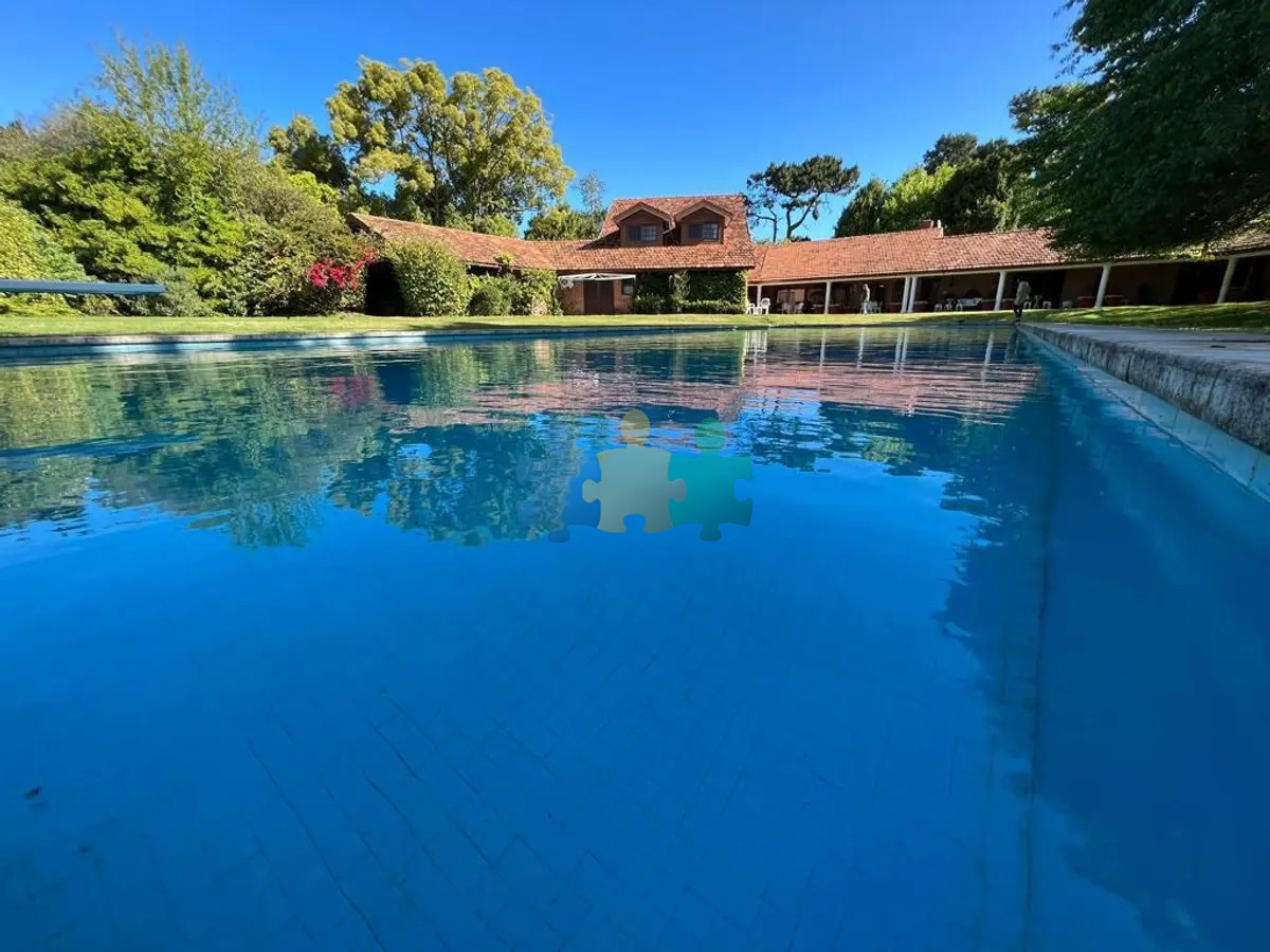Mansion en alquiler en Punta del Este - Ref : EQP6150