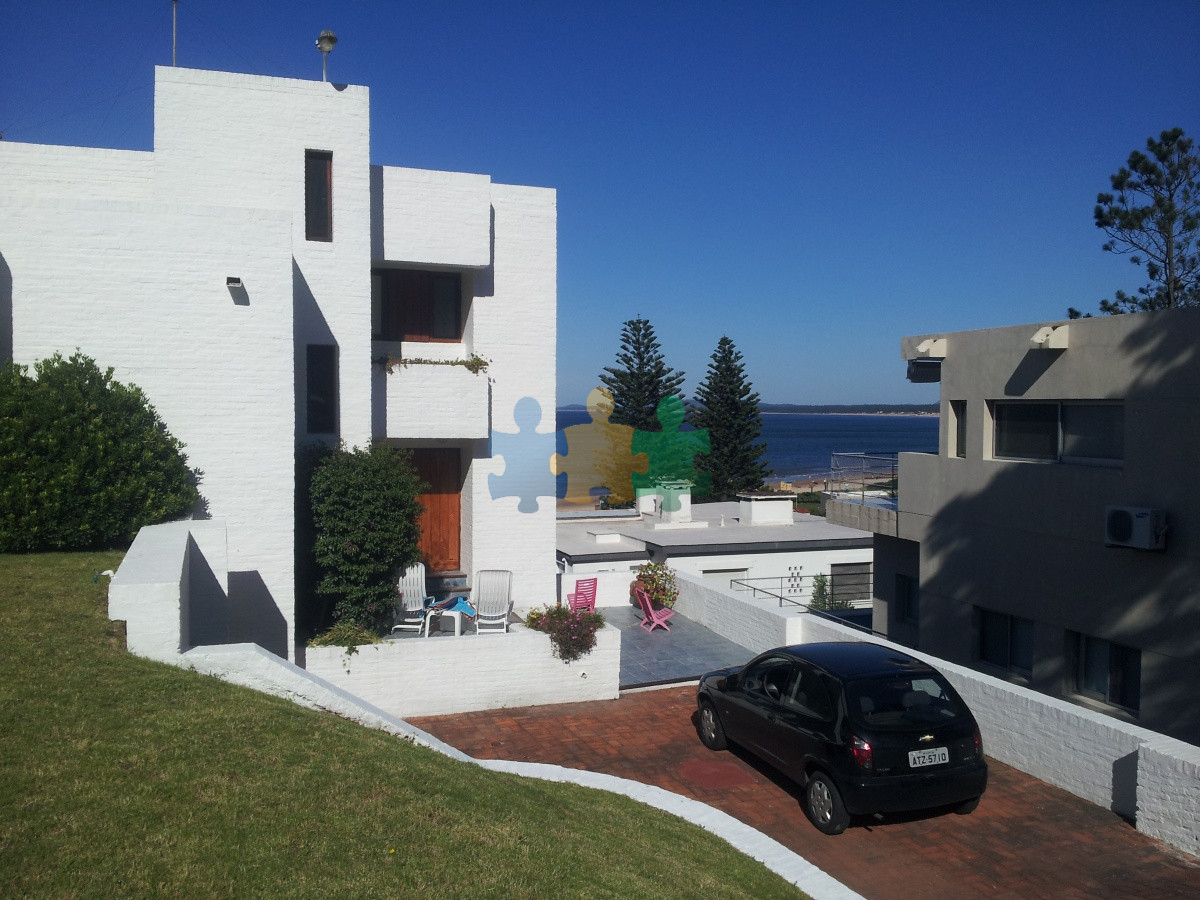 Tranquilo chalet con vista y acceso a unos metros del mar - Ref : EQP2300