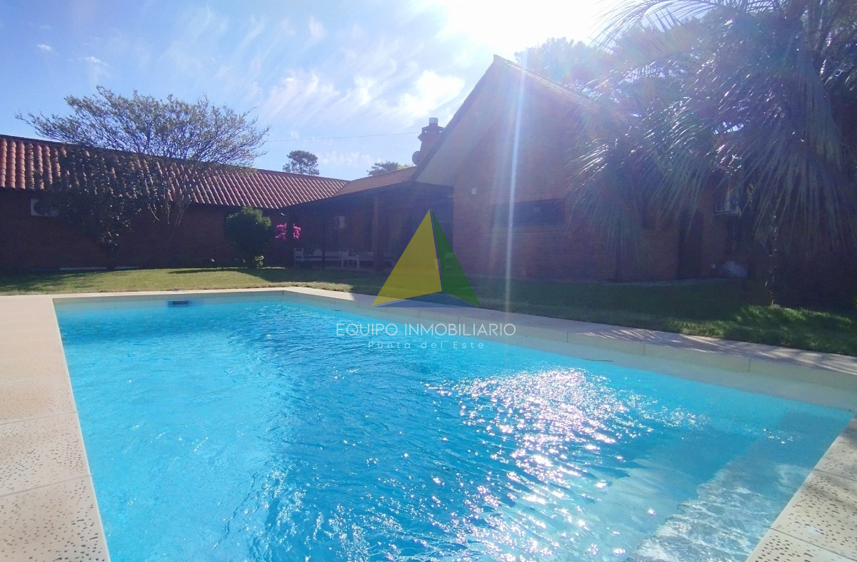 Casa excelente para disfrutar unas excelentes vacaciones en Punta del Este - Ref : EQP6950 - EQU6950C