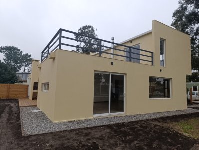 Casa Codigo #Casa a estrenar en venta - Pinares - Punta del Este