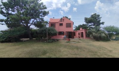 Casa de 2 dormitorios, 2 baños balneario Buenos Aires.  - Ref : EQP5838
