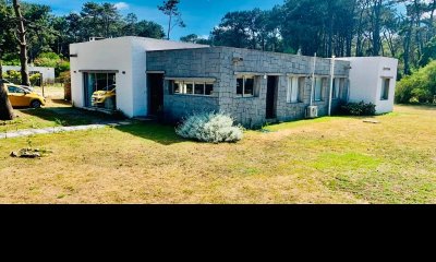 preciosa casa en La Barra de Maldonado. - Ref : EQP4843