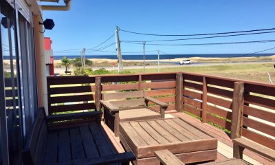 Hermosa casa en venta con Vista al Mar de 4 dormitorios - Ref : EQP1570