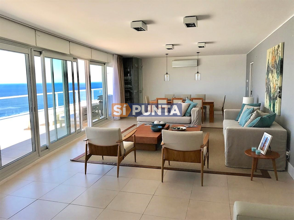 APARTAMENTO PENTHOUSE, 4 DORMITORIOS Y DEPENDENCIA, BRAVA, PUNTA DEL ESTE, VENTA - SPT7131A