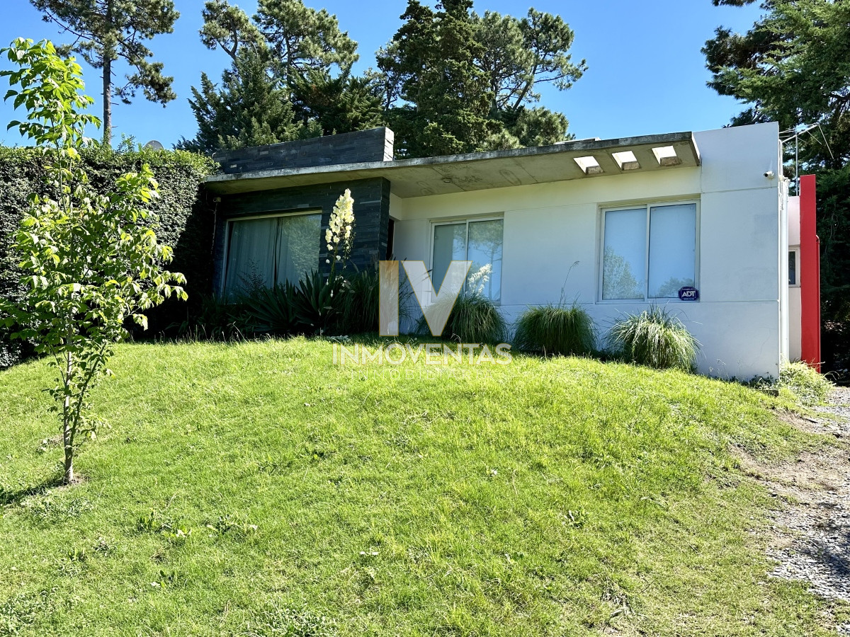 Casa ID.4334 - Casa, 3 dorm, punta del este, jardines de cordoba, alquiler y venta