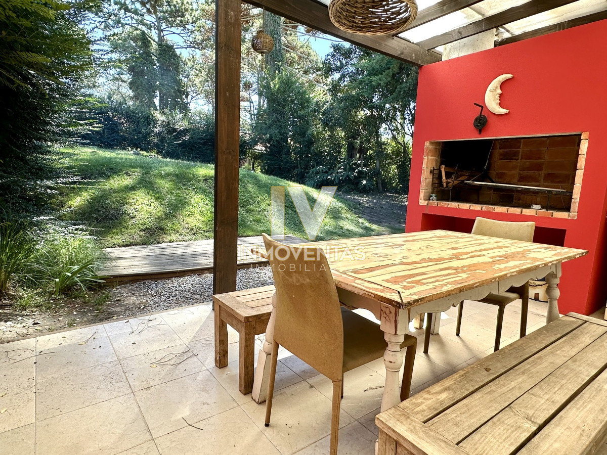 Casa ID.4334 - Casa, 3 dorm, punta del este, jardines de cordoba, alquiler y venta