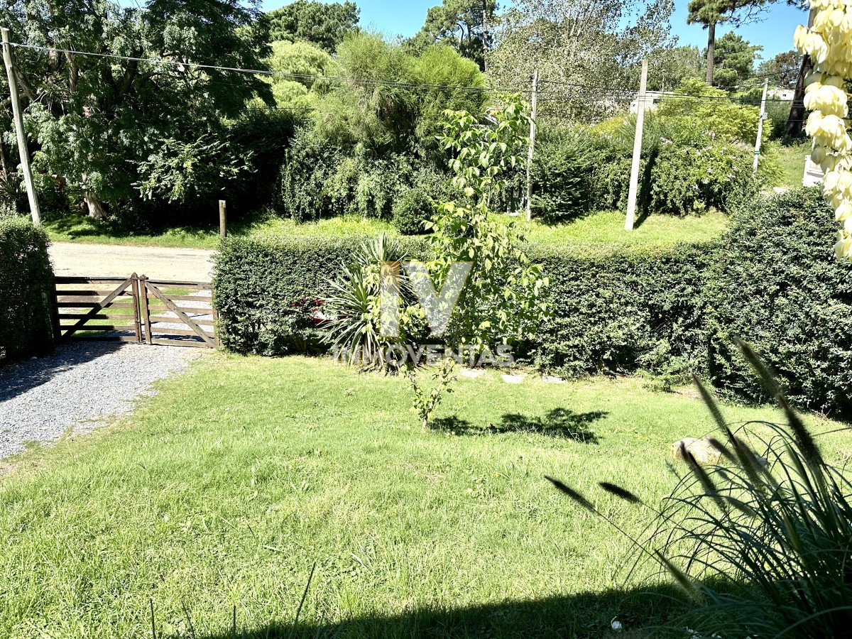 Casa ID.4334 - Casa, 3 dorm, punta del este, jardines de cordoba, alquiler y venta