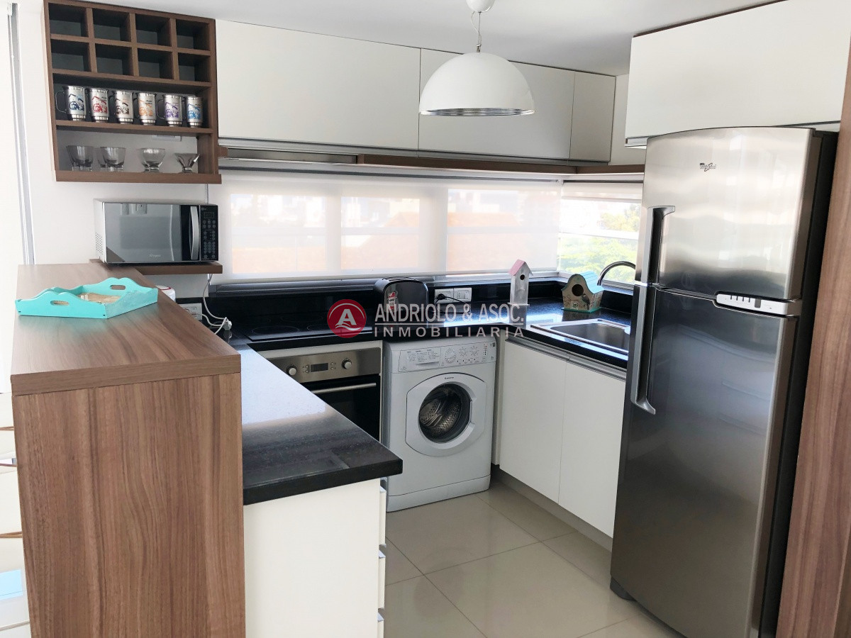Apartamento ID.6830 - Apartamento, 2 dormitorios, Punta del Este, Aidy Grill, Venta y Alquiler