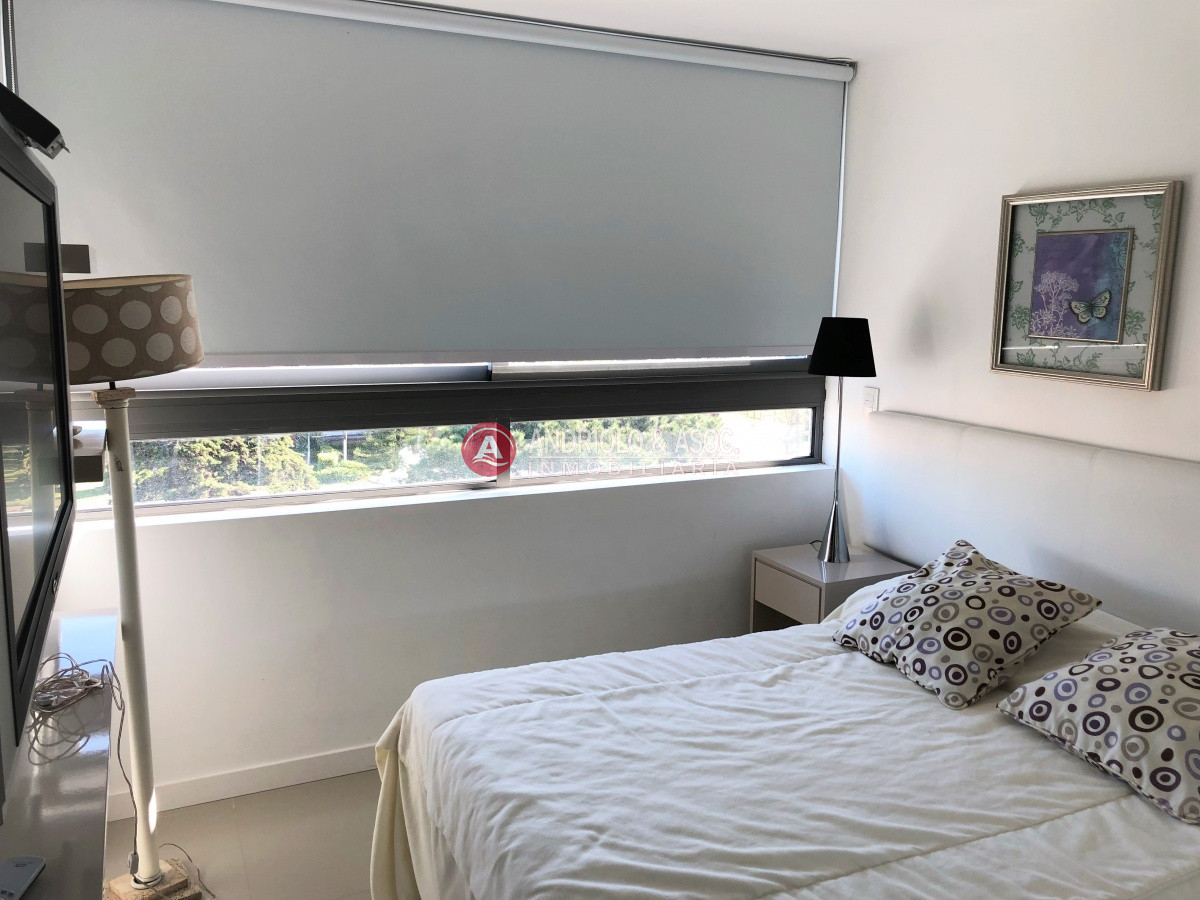 Apartamento ID.6830 - Apartamento, 2 dormitorios, Punta del Este, Aidy Grill, Venta y Alquiler