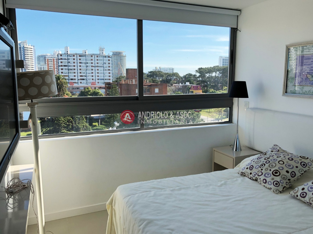 Apartamento ID.6830 - Apartamento, 2 dormitorios, Punta del Este, Aidy Grill, Venta y Alquiler
