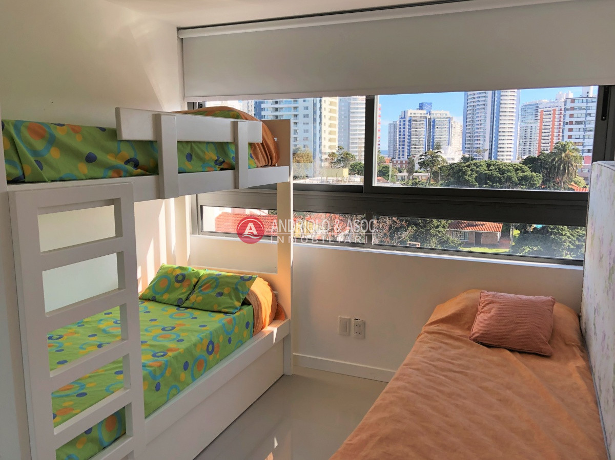 Apartamento ID.6830 - Apartamento, 2 dormitorios, Punta del Este, Aidy Grill, Venta y Alquiler