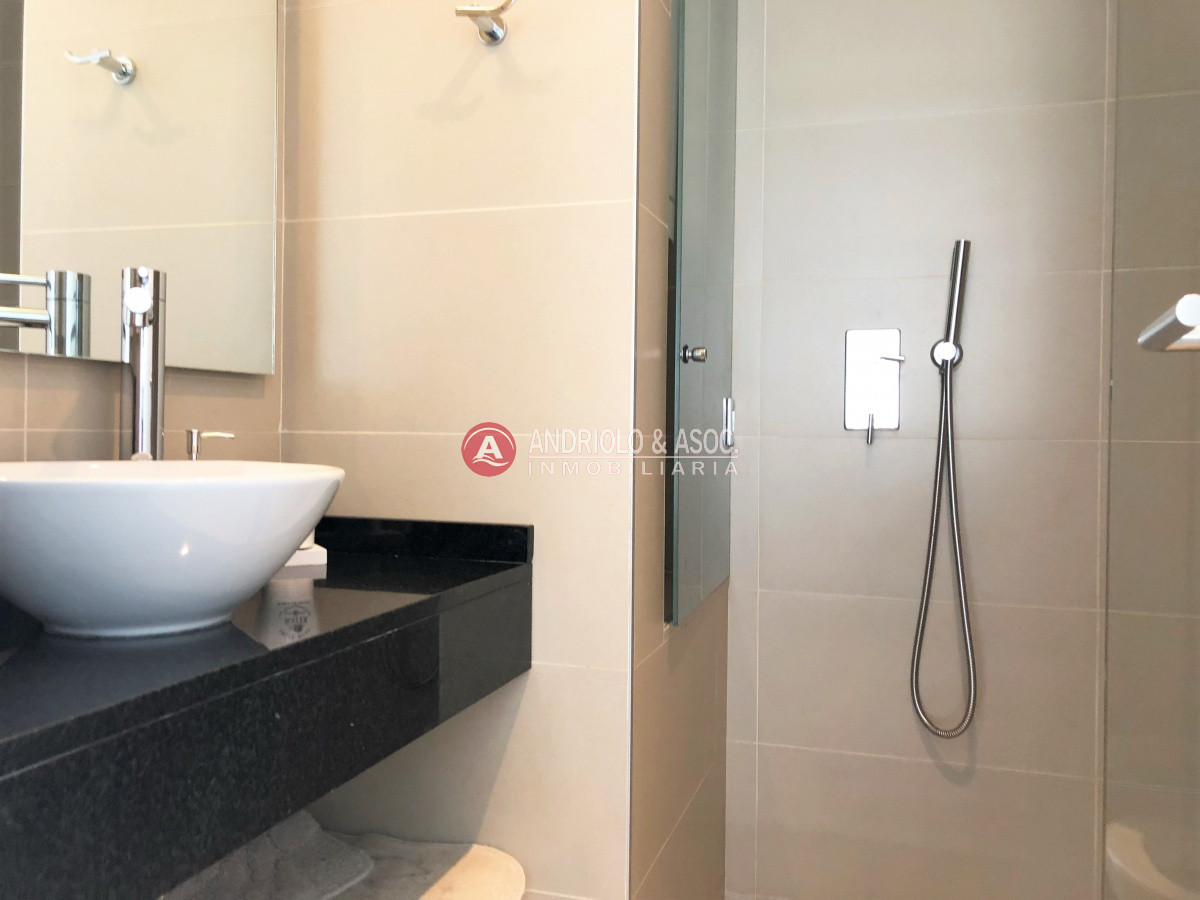 Apartamento ID.6830 - Apartamento, 2 dormitorios, Punta del Este, Aidy Grill, Venta y Alquiler