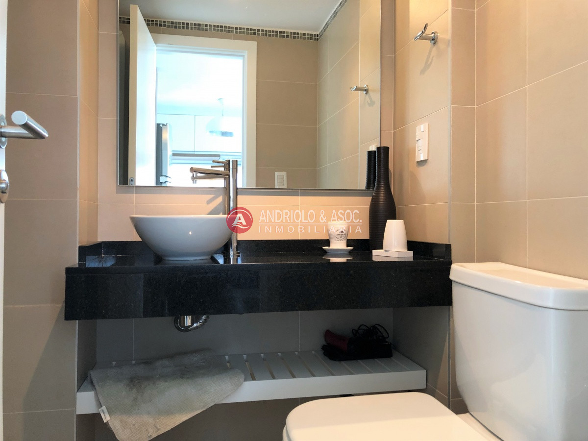 Apartamento ID.6830 - Apartamento, 2 dormitorios, Punta del Este, Aidy Grill, Venta y Alquiler
