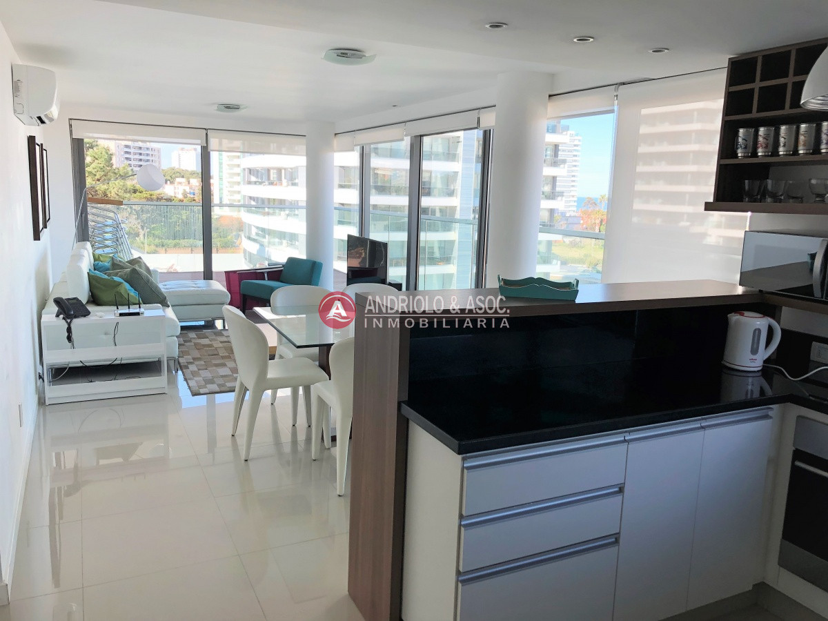 Apartamento ID.6830 - Apartamento, 2 dormitorios, Punta del Este, Aidy Grill, Venta y Alquiler