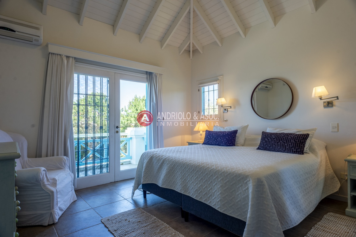 Casa ID.6756 - CASA, 3 DORMITORIOS, 2 BAÑOS, MONTOYA, PUNTA DEL ESTE, VENTA Y ALQUILER