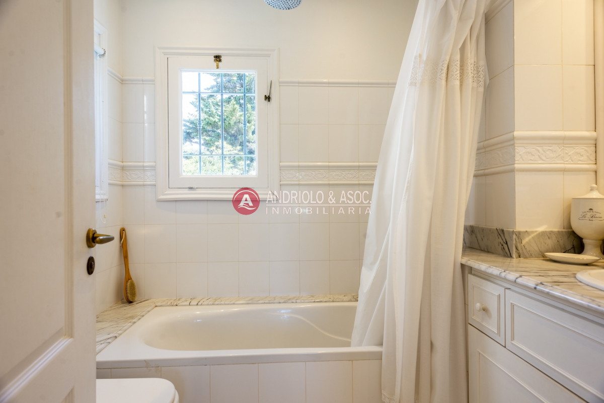 Casa ID.6756 - CASA, 3 DORMITORIOS, 2 BAÑOS, MONTOYA, PUNTA DEL ESTE, VENTA Y ALQUILER