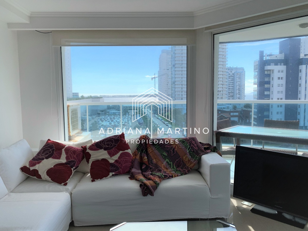 Apartamento ID.69240 - Apartamento, 3 dorm en Suite, Punta del Este, Playa Mansa, Venta y Alquiler