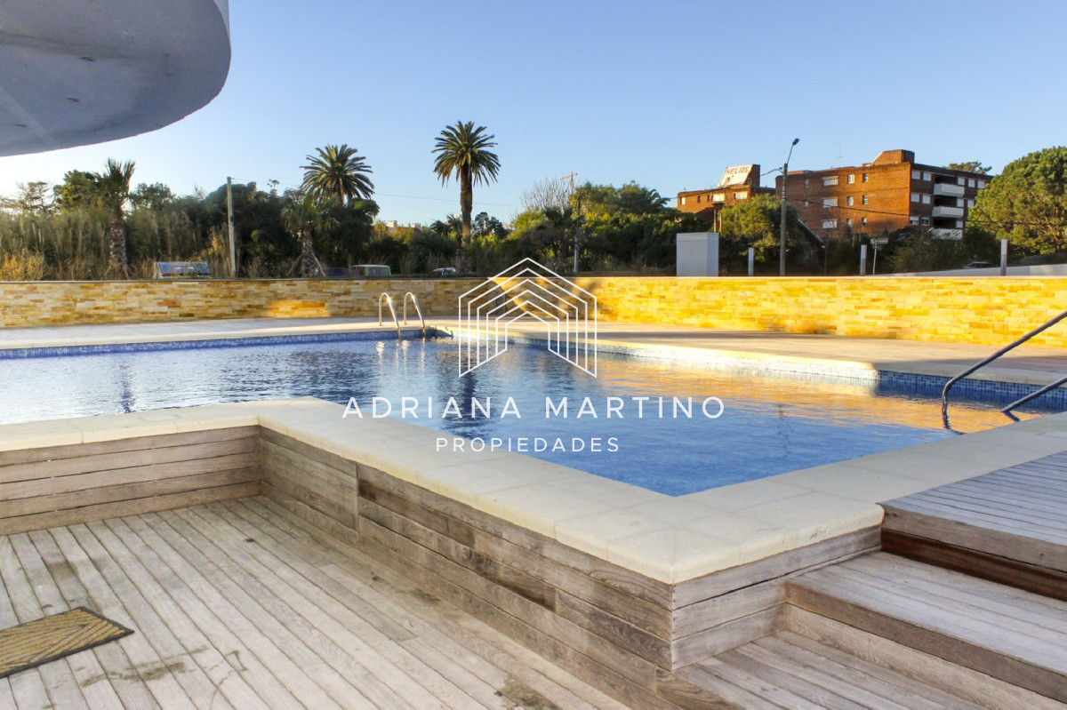 Apartamento ID.69240 - Apartamento, 3 dorm en Suite, Punta del Este, Playa Mansa, Venta y Alquiler
