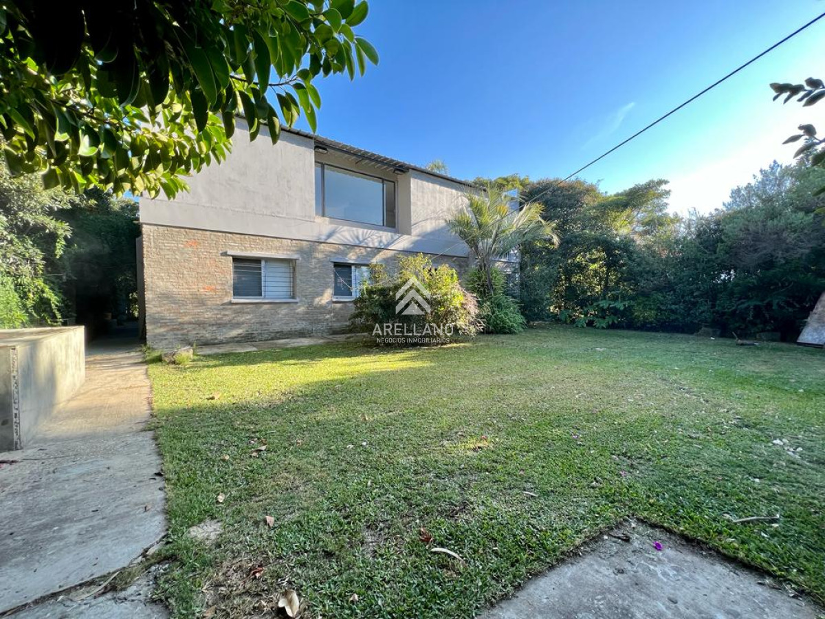 Casa ID.3924 - Casa, 4 dormitorios, Punta del Este, Pinares, Venta