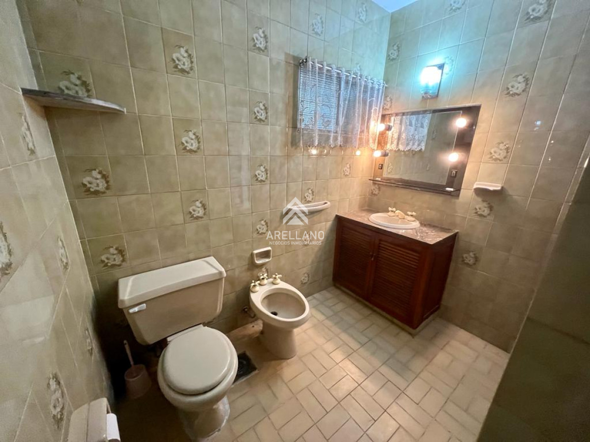Casa ID.3924 - Casa, 4 dormitorios, Punta del Este, Pinares, Venta