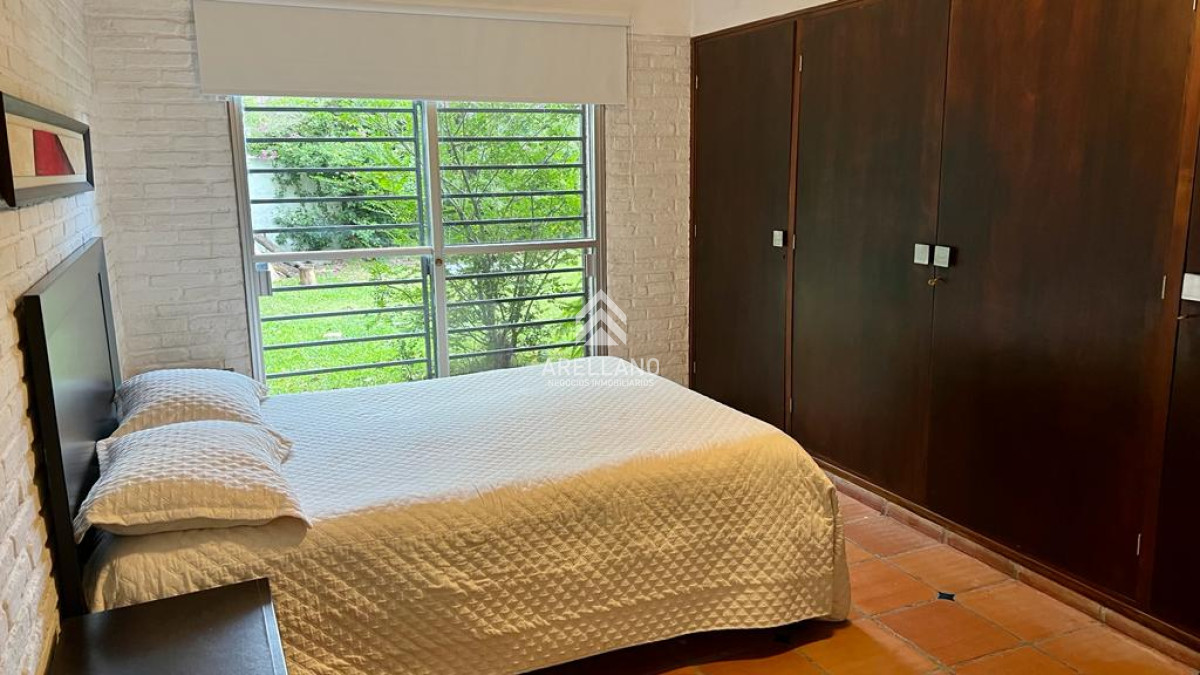 Casa ID.3924 - Casa, 4 dormitorios, Punta del Este, Pinares, Venta