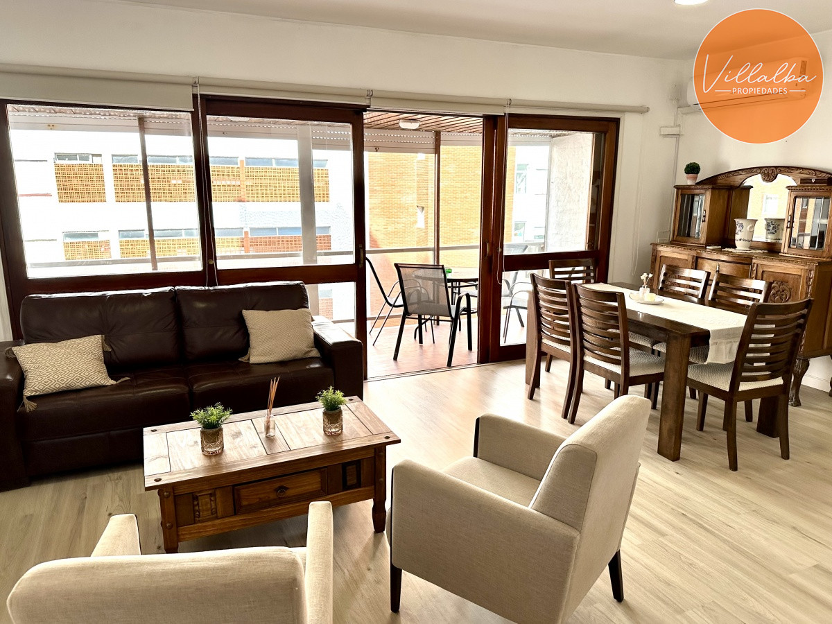 Apartamento ID.2798 - Apartamento, 3 dorm, Punta del Este, Playa Brava, Alquiler Anual