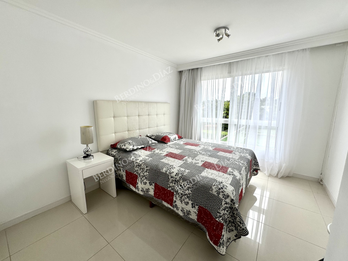 Apartamento ID.2899 - Apartamento, 3 dorm + dep, Punta del Este, Mansa, Venta y Alquiler