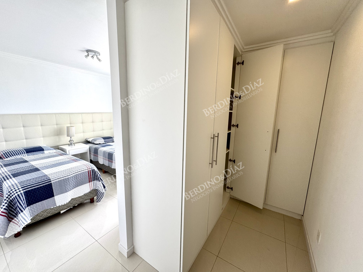 Apartamento ID.2899 - Apartamento, 3 dorm + dep, Punta del Este, Mansa, Venta y Alquiler