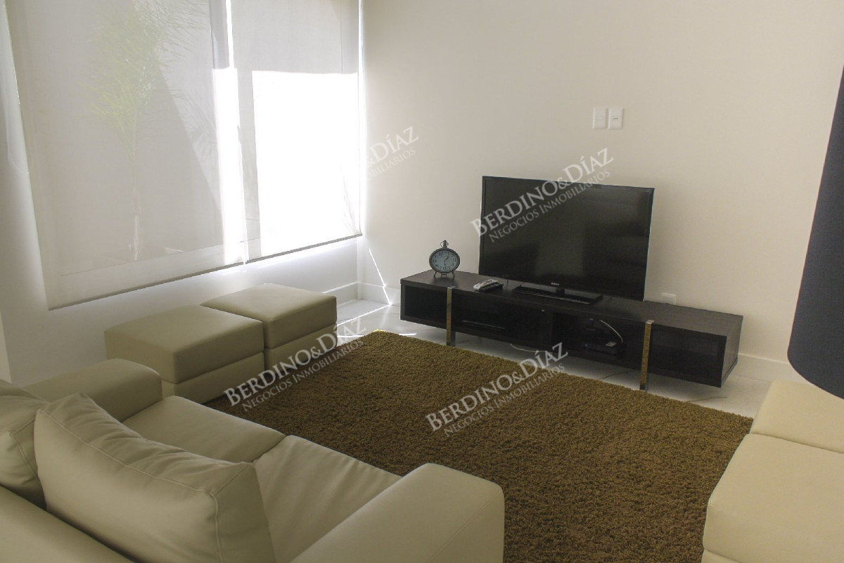Apartamento ID.2899 - Apartamento, 3 dorm + dep, Punta del Este, Mansa, Venta y Alquiler