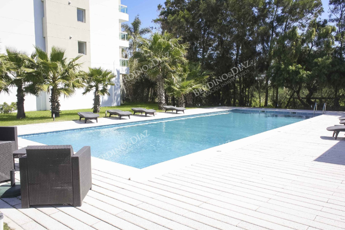 Apartamento ID.2899 - Apartamento, 3 dorm + dep, Punta del Este, Mansa, Venta y Alquiler