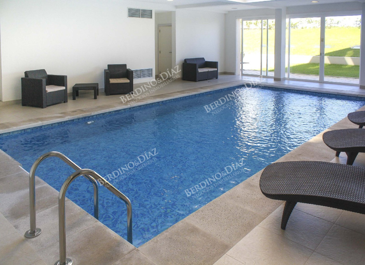 Apartamento ID.2899 - Apartamento, 3 dorm + dep, Punta del Este, Mansa, Venta y Alquiler