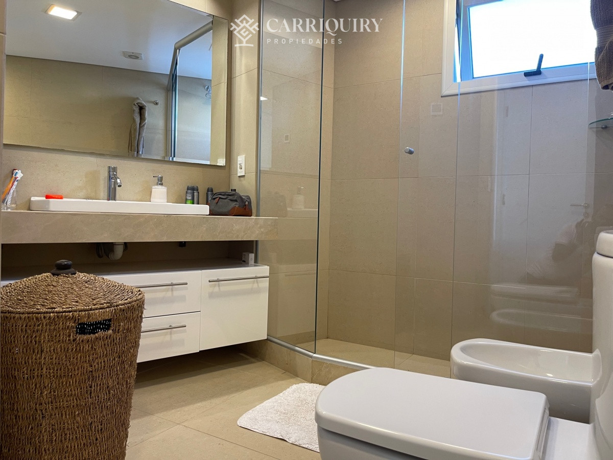 Apartamento ID.6277 - Apartamento, 4 suites y dep, Punta del Este, Puerto, Venta