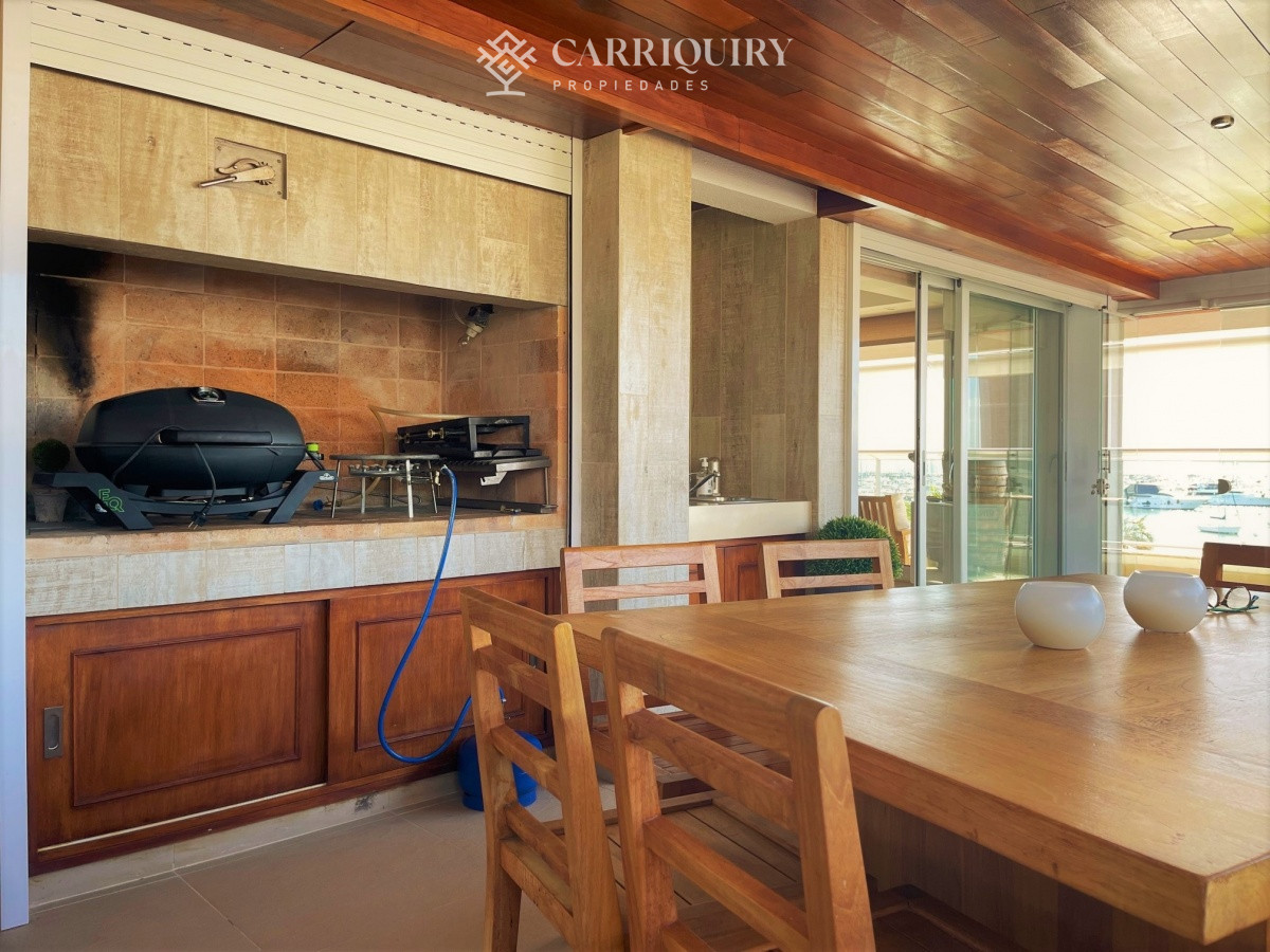 Apartamento ID.6277 - Apartamento, 4 suites y dep, Punta del Este, Puerto, Venta