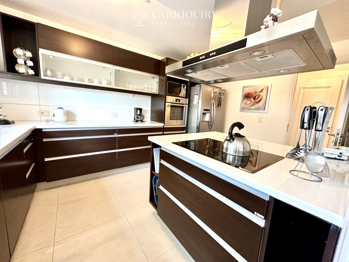 Apartamento ID.6557/Apartamento-en-venta-6-dormitorios - Apartamento, 3 dorm y dep, Punta del Este, Playa Brava, Venta y Alquiler