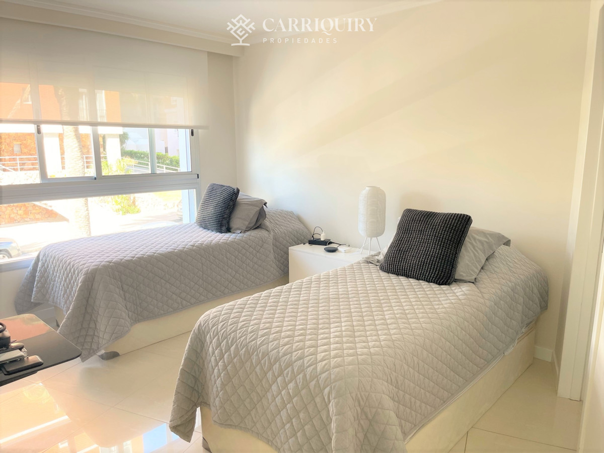 Apartamento ID.6277 - Apartamento, 4 suites y dep, Punta del Este, Puerto, Venta