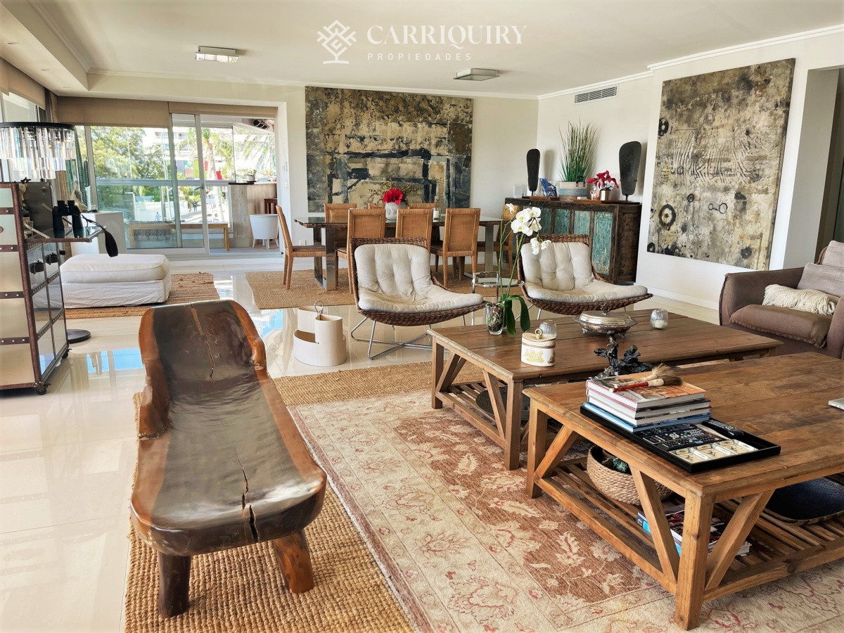 Apartamento ID.6277 - Apartamento, 4 suites y dep, Punta del Este, Puerto, Venta