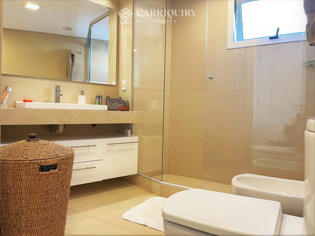 Apartamento ID.6277 - Apartamento, 4 suites y dep, Punta del Este, Puerto, Venta