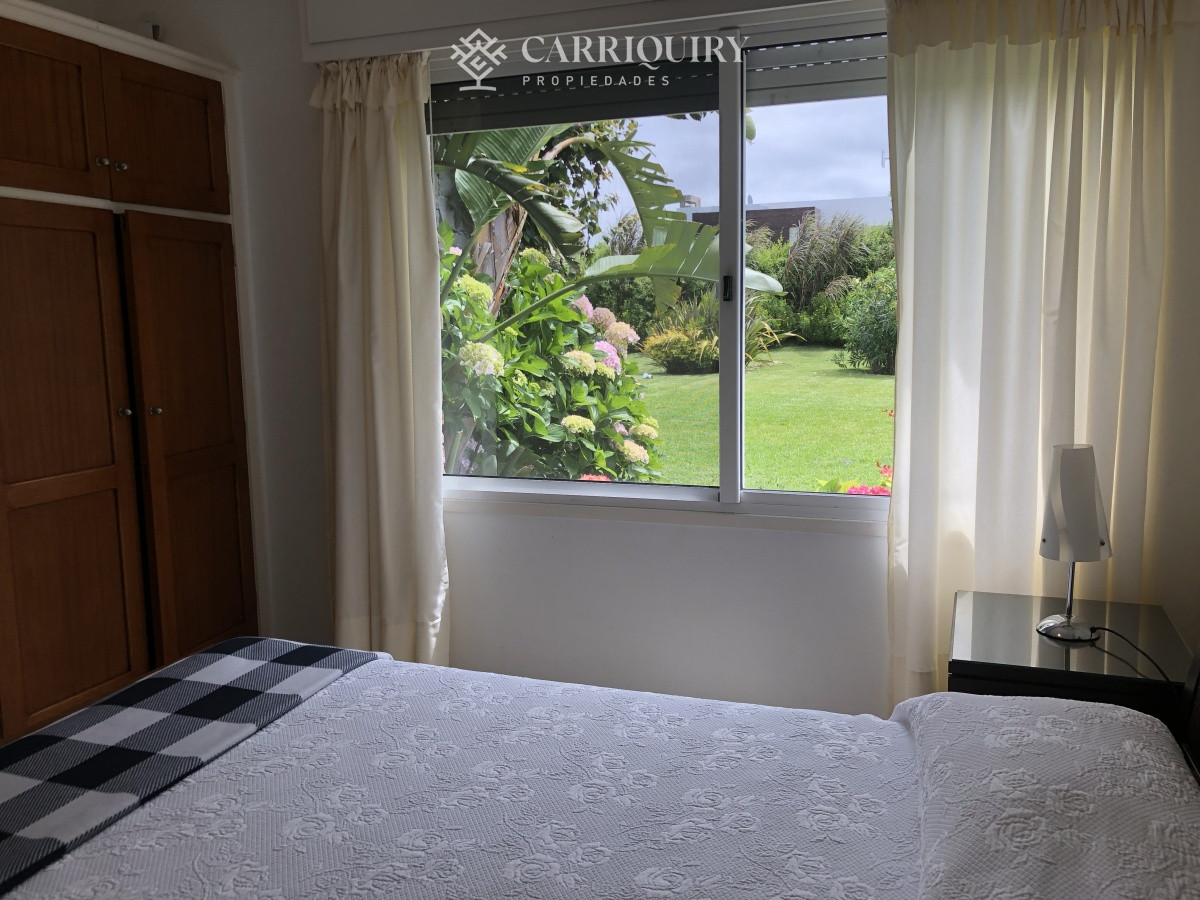 Casa ID.5320/Alquiler-temporario-en-excelente-casa-de-2-dormitorios-en-barrio-privado-en-Pinares - CASA, 3 DORM + DEP DE SERVICIO, RINCÓN DEL INDIO, PLAYA BRAVA, PUNTA DEL ESTE, ALQUILER