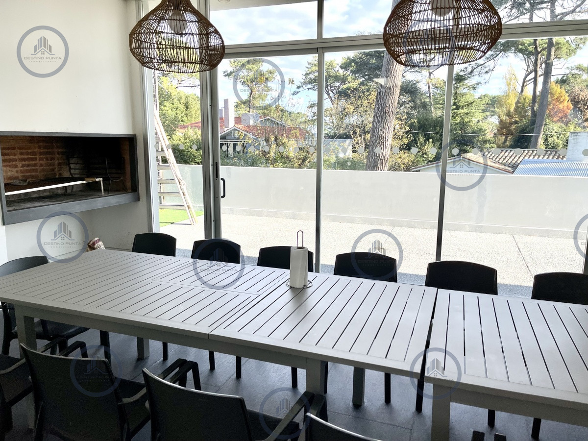 Apartamento ID.2763 - Apartamento, 2 Dormitorios, Punta del Este, Roosevelt, Alquiler Anual e Invernal