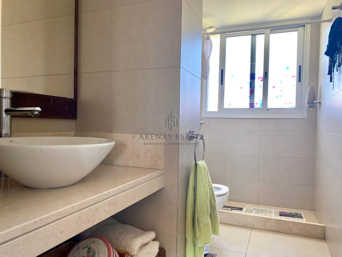 Apartamento ID.2220 - Apartamento, 3 dorm, Punta del Este, Aidy Grill, Venta