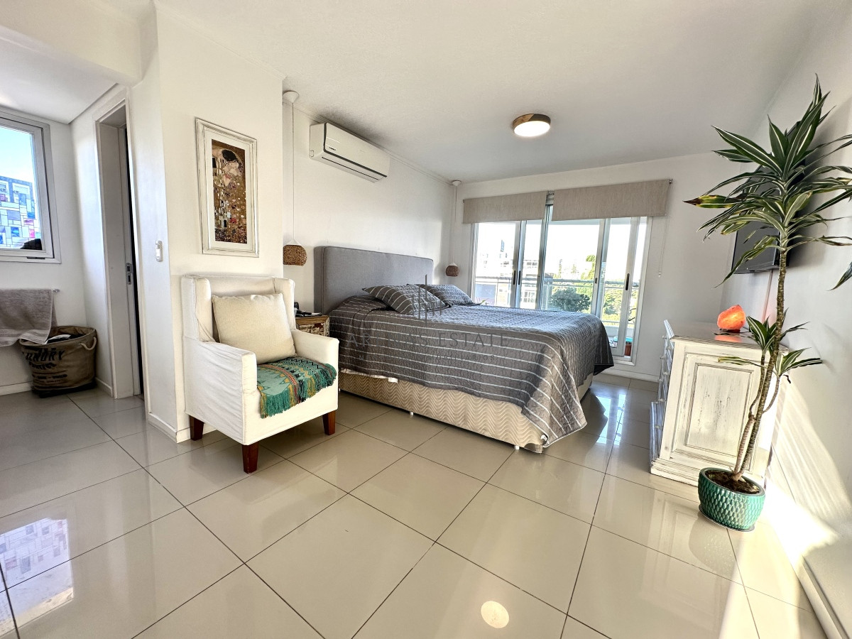 Apartamento ID.2220 - Apartamento, 3 dorm, Punta del Este, Aidy Grill, Venta