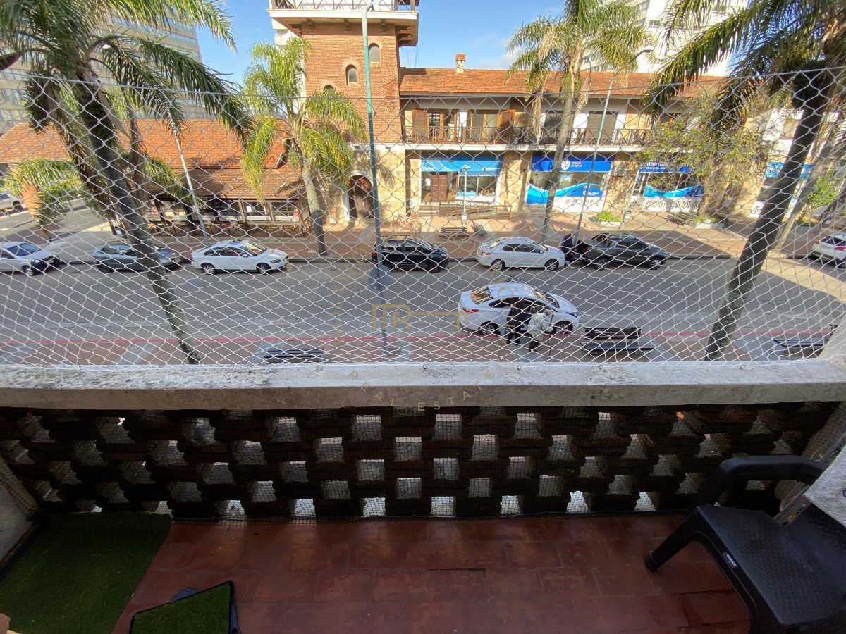 Apartamento ID.1072 - APARTAMENTO, 2 DORMITORIOS, 1 BAÑO, PENINULA, PUNTA DEL ESTE, VENTA