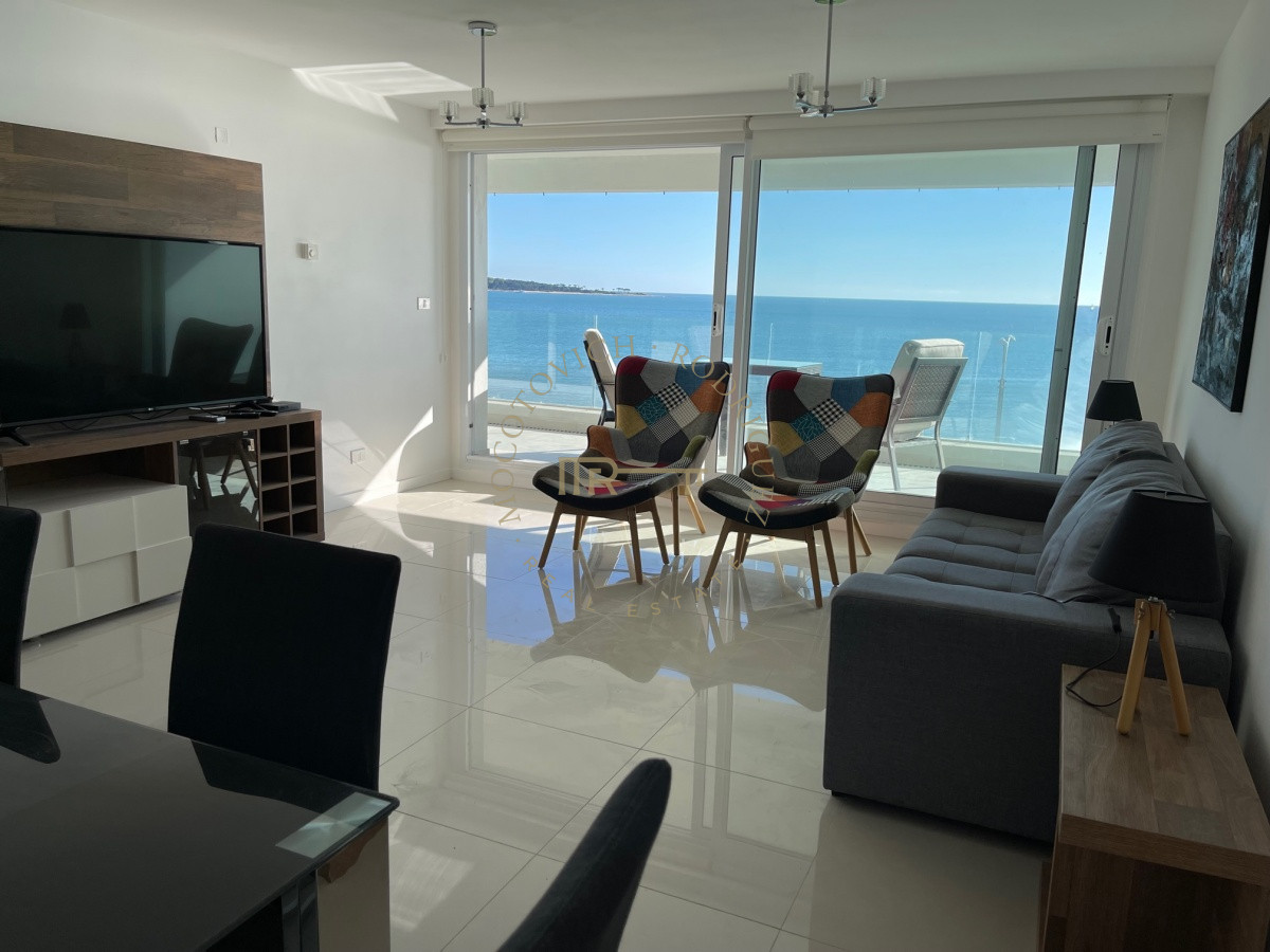 Apartamento ID.1611 - Apartamento, 2 dorm y dep, Penthouse, Playa Mansa, Alquiler Y venta