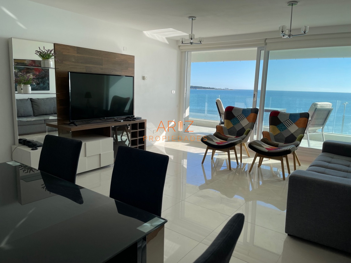 Apartamento ID.1284 - Apartamento, 2 dorm y dep, Penthouse, Playa Mansa, Alquiler Y venta