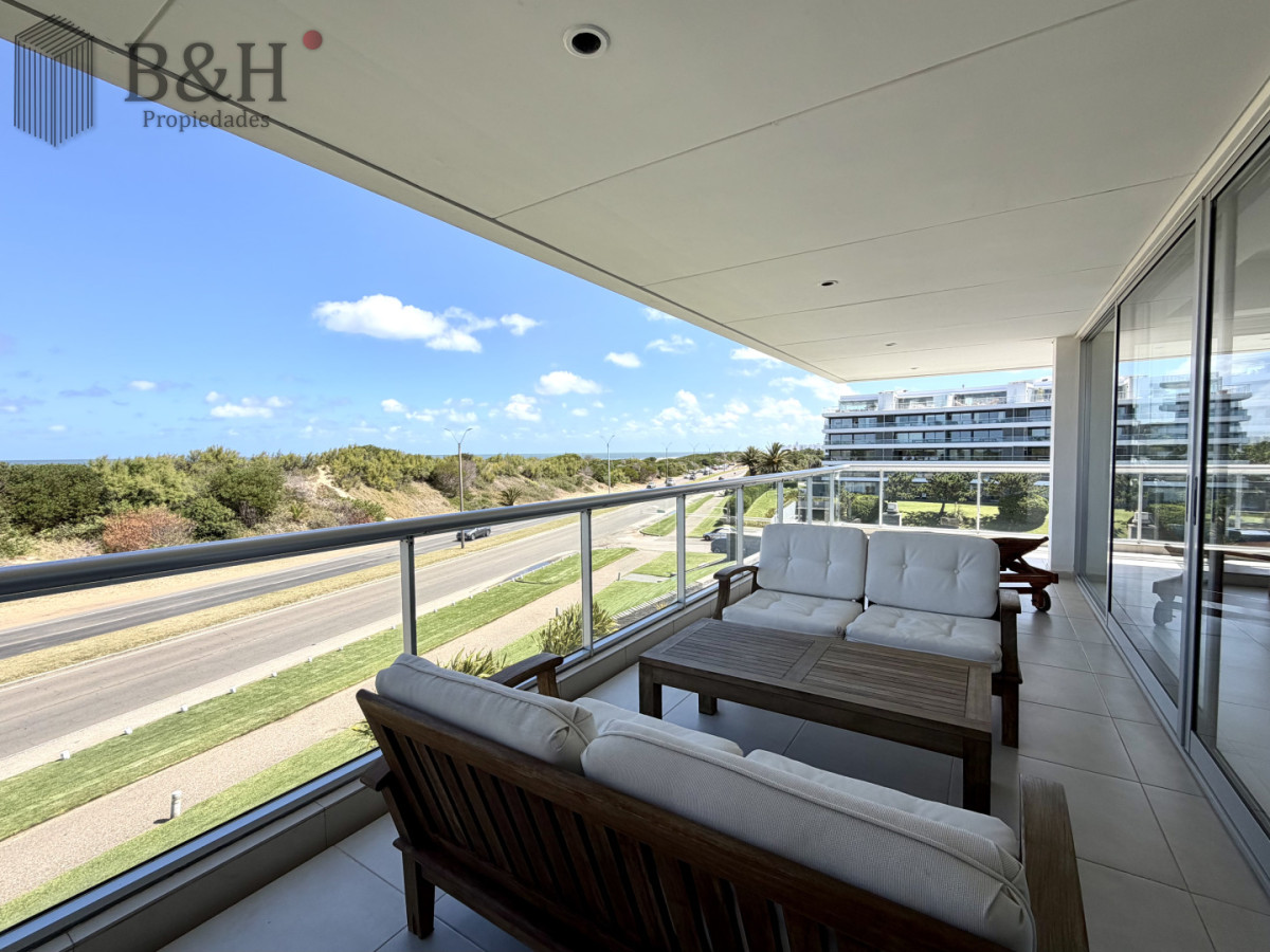 Apartamento ID.6404 - Apartamento, 3 dorm y dep, brava, Punta del Este Venta