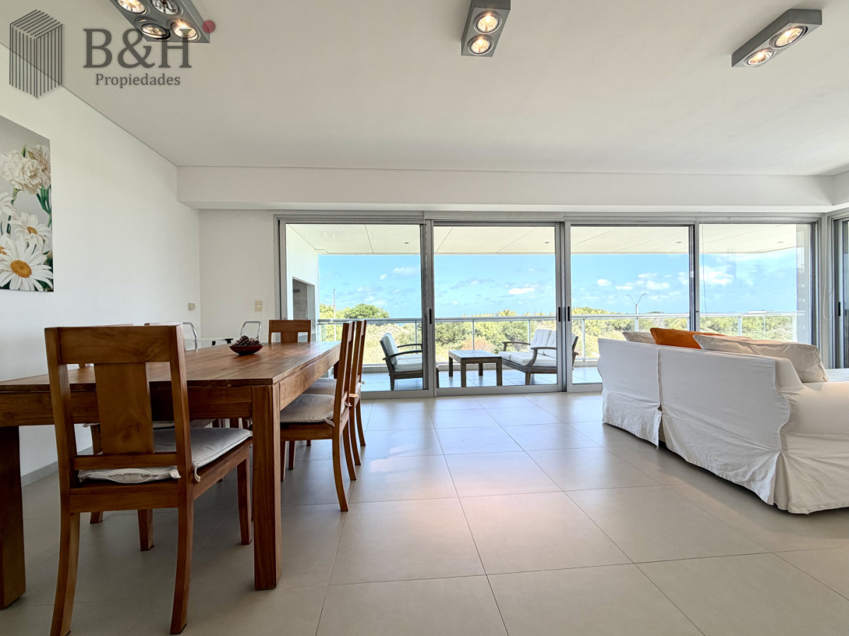 Apartamento ID.6404 - Apartamento, 3 dorm y dep, brava, Punta del Este Venta