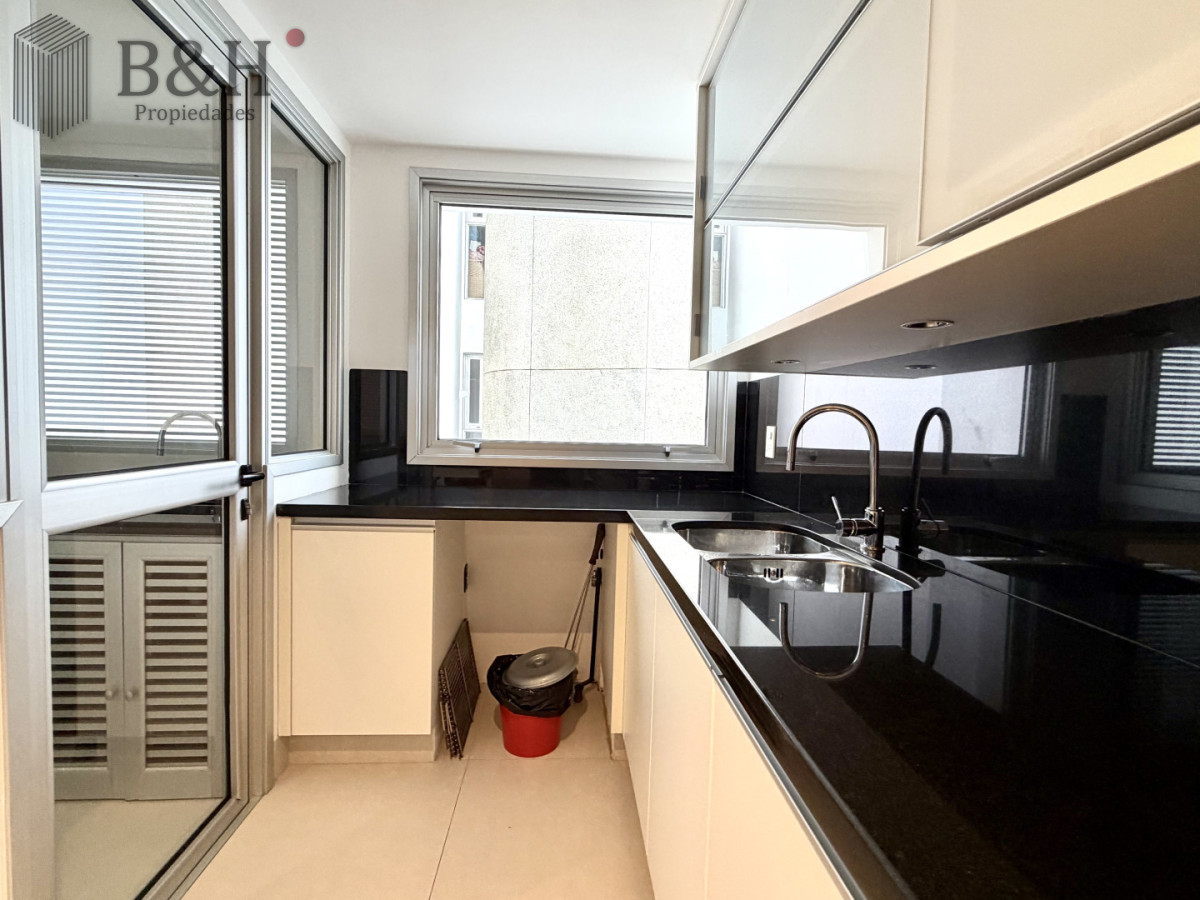 Apartamento ID.6404 - Apartamento, 3 dorm y dep, brava, Punta del Este Venta