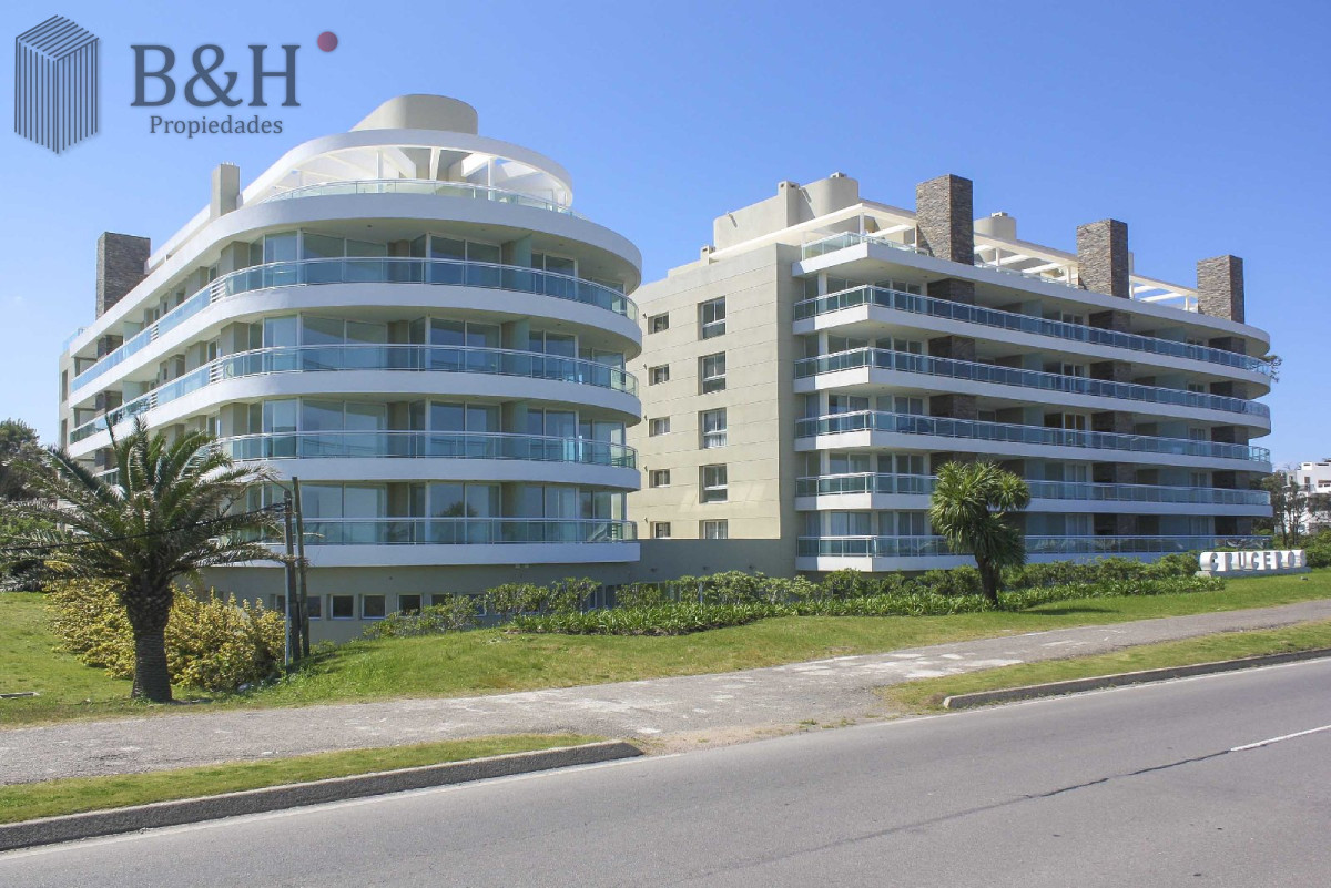 Apartamento ID.2988 - Apartamento, 3 dorm + dep, Punta del Este, Mansa, Venta y Alquiler