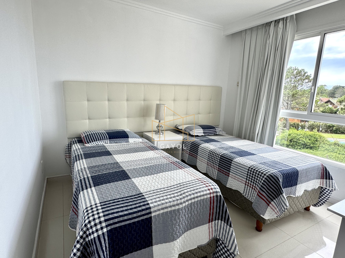 Apartamento ID.569 - Apartamento, 3 dorm + dep, Punta del Este, Mansa, Venta y Alquiler